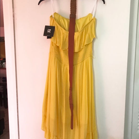 Juniors IZ Byer strapless yellow dress - Picture 7 of 7